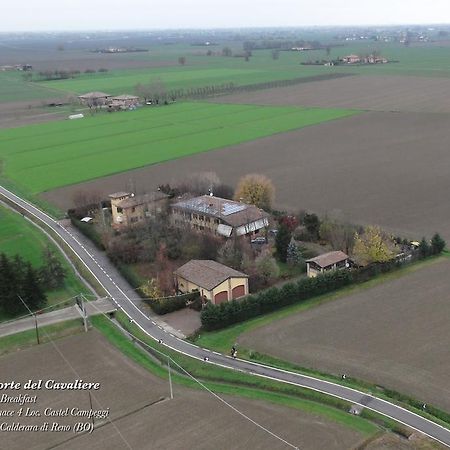 La Corte Del Cavaliere Bed & Breakfast Калдерала ди Рено Екстериор снимка